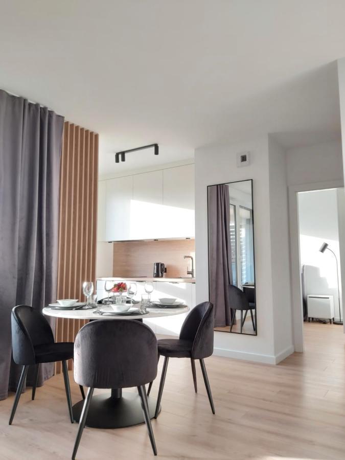 Apartament 150 Zaspa Vvita Z Prywatnym Ogrodem I Tarasem 그단스크 외부 사진