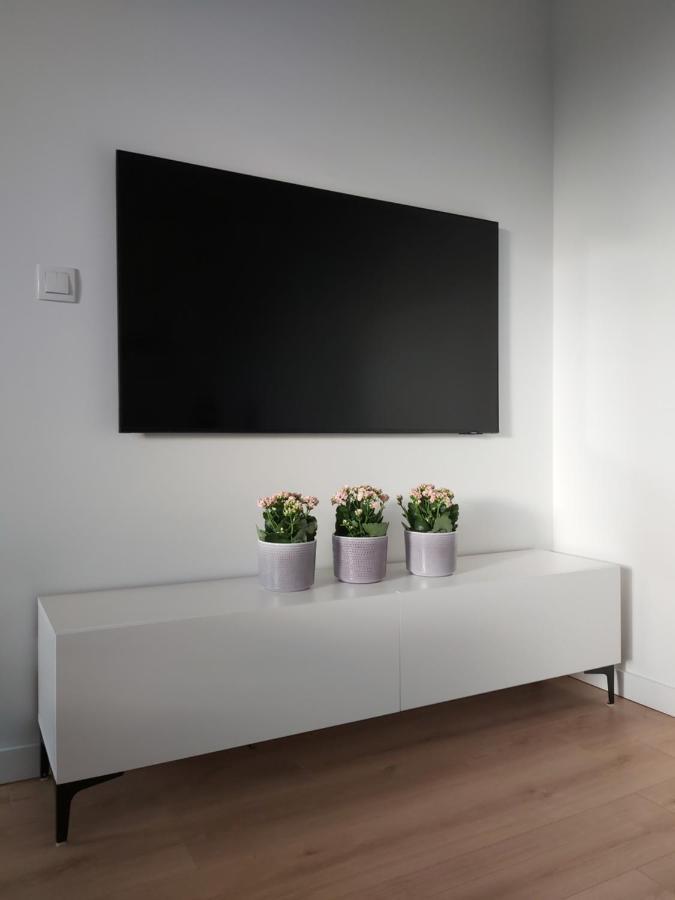 Apartament 150 Zaspa Vvita Z Prywatnym Ogrodem I Tarasem 그단스크 외부 사진